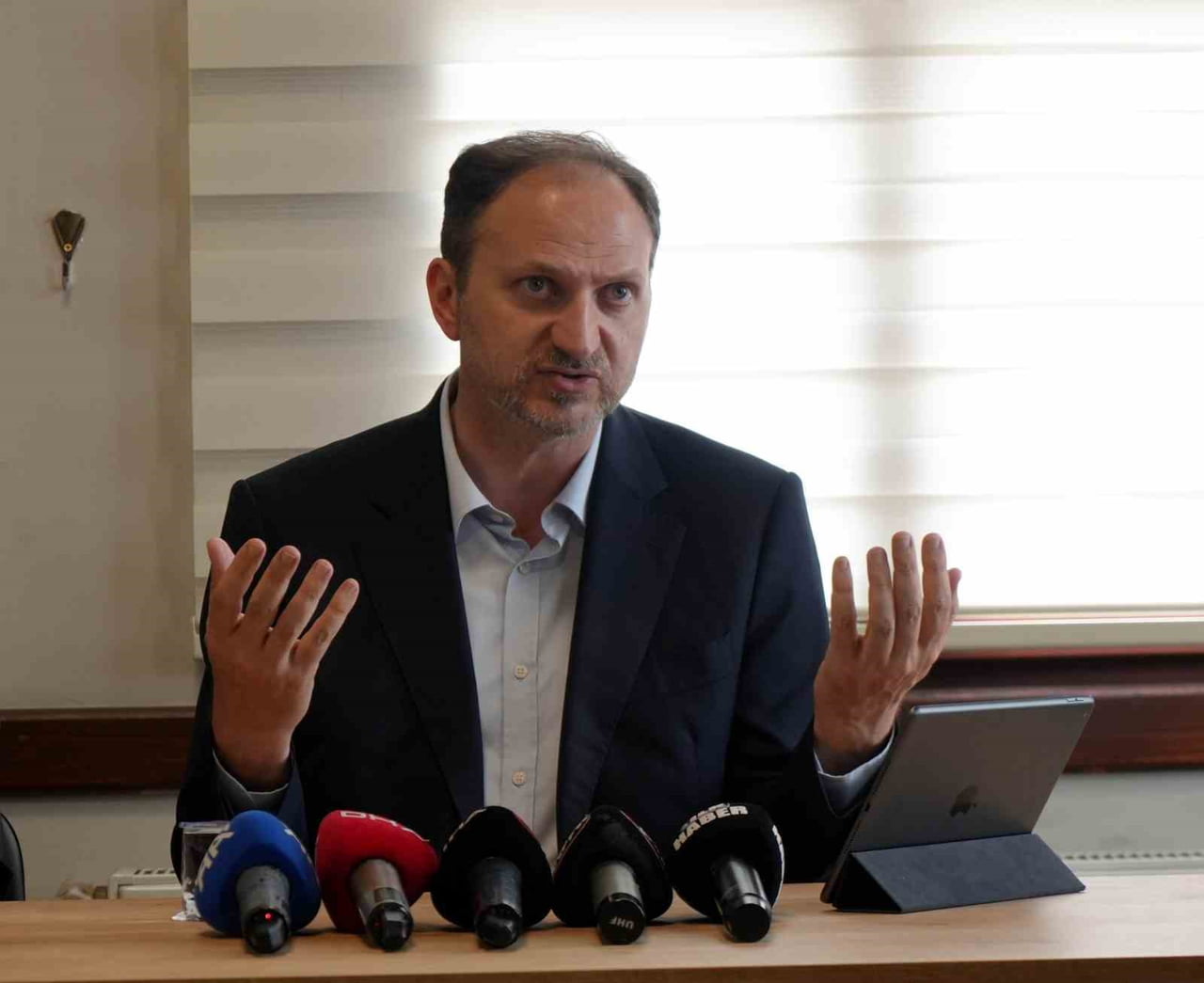 TÜRKİYE YEŞİLAY CEMİYETİ GENEL BAŞKANI DOÇ. DR. MEHMET DİNÇ, TÜRKİYE’DE HER YIL 75 MİLYAR DOLARIN...