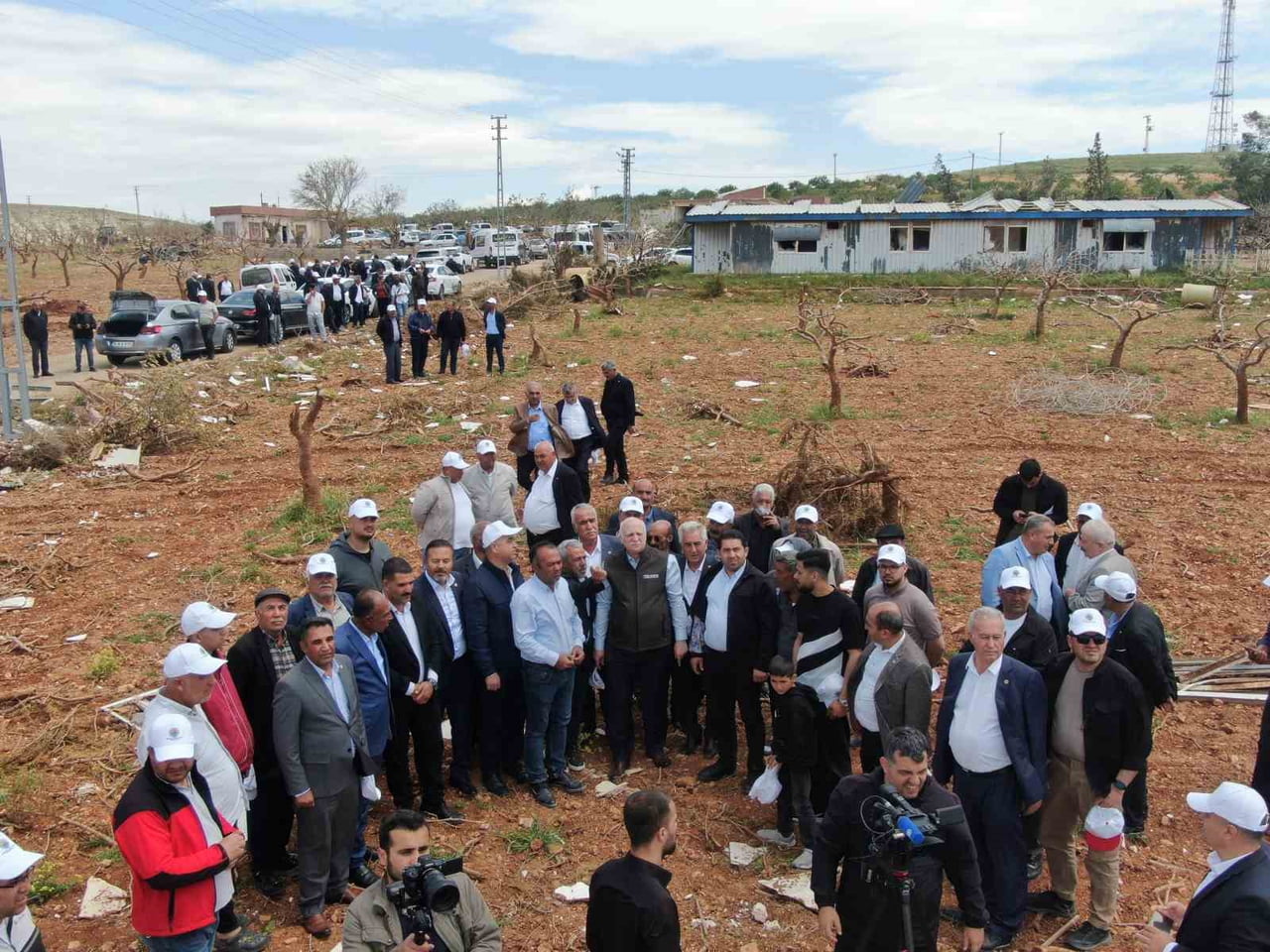 TÜRKİYE ZİRAAT ODALARI BİRLİĞİ (TZOB) GENEL BAŞKANI ŞEMSİ BAYRAKTAR, GAZİANTEP’TE YAŞANAN DOLU VE...