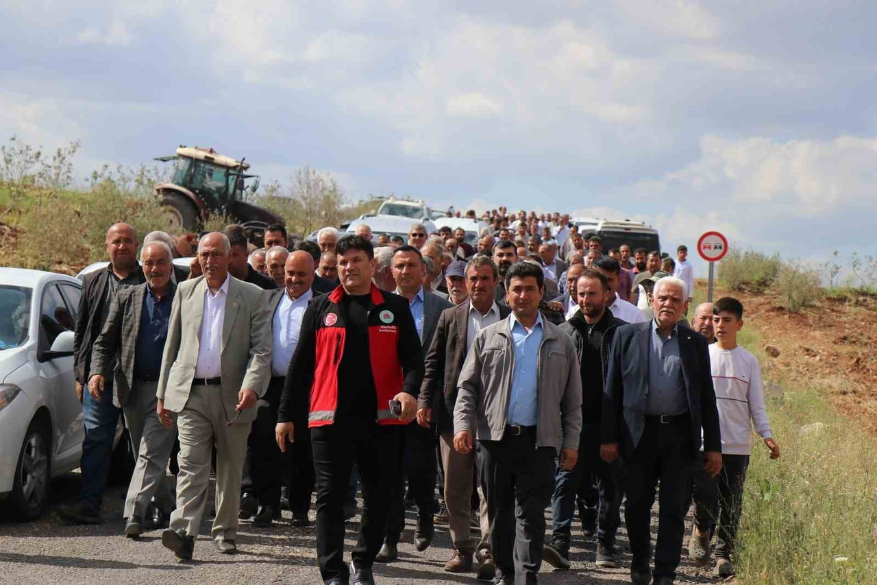 TÜRKİYE ZİRAAT ODALARI BİRLİĞİ (TZOB) GENEL BAŞKANI ŞEMSİ BAYRAKTAR ŞANLIURFA'DA İNCELEMELERDE...