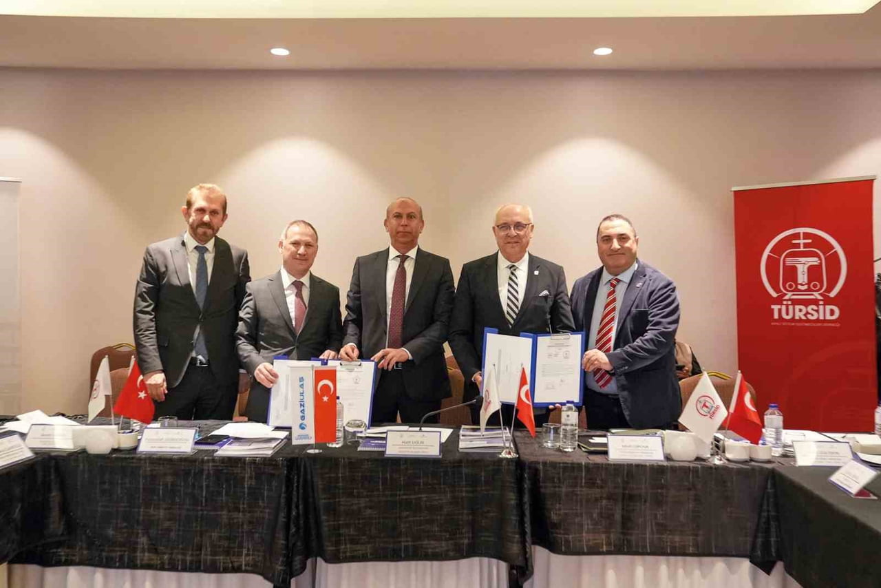 TÜRSİD YÖNETİM KURULU TOPLANTISI, UITP İŞ BİRLİĞİ İMZA TÖRENİ VE 25. İŞLETME KOMİSYONU TOPLANTISI...