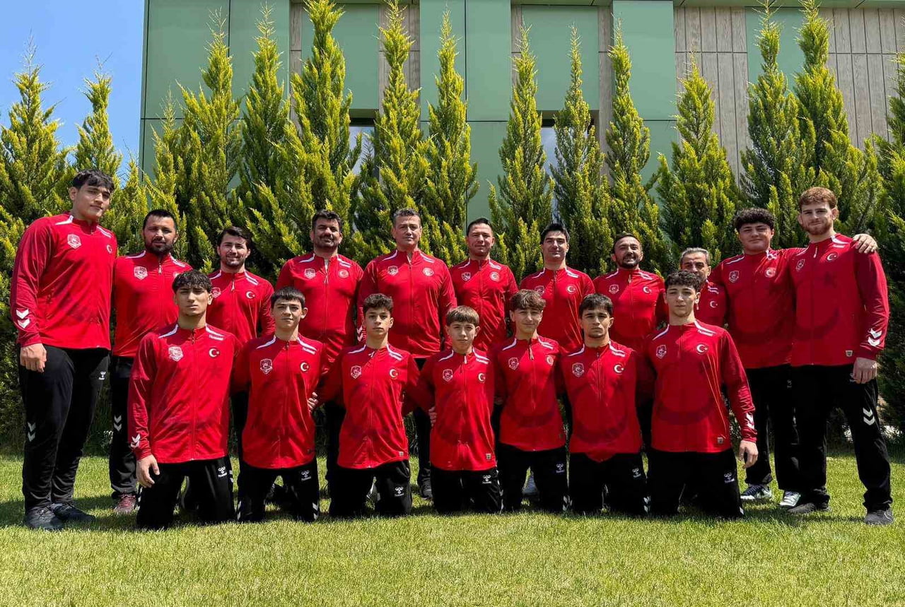 U17 AVRUPA GÜREŞ ŞAMPİYONASI, YARIN BULGARİSTAN'DA BAŞLIYOR.