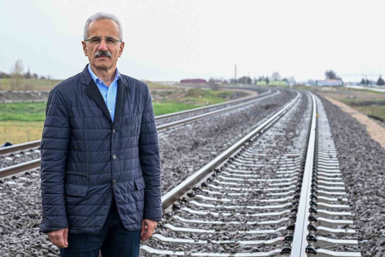 ULAŞTIRMA VE ALTYAPI BAKANI ABDULKADİR URALOĞLU, MERSİN-ADANA-OSMANİYE-GAZİANTEP HIZLI TREN HATTI...