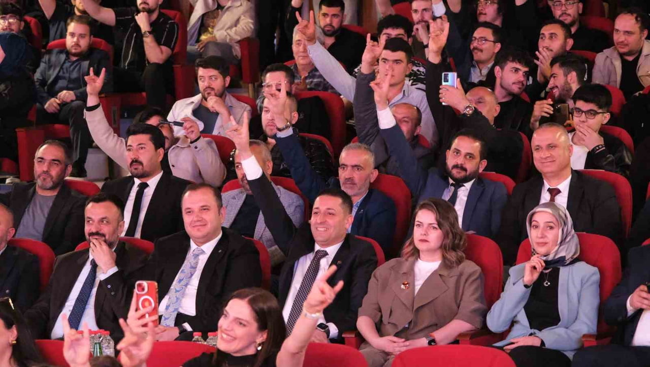 ÜLKÜ OCAKLARI KAYSERİ İL BAŞKANLIĞI TARAFINDAN BU YIL ÜÇÜNCÜSÜ DÜZENLENEN "TÜRK’ÜN TÜRKÜSÜ" SES...