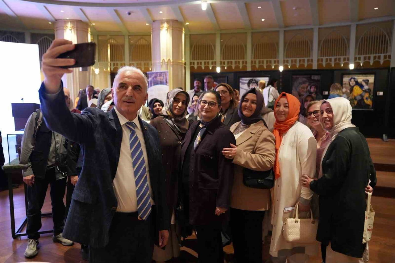 ÜMRANİYE BELEDİYESİ AKADEMİ ÜMRANİYE TARAFINDAN DÜZENLENEN "YÜNDEN YÜREK" KEÇE İŞLEME SERGİSİ...