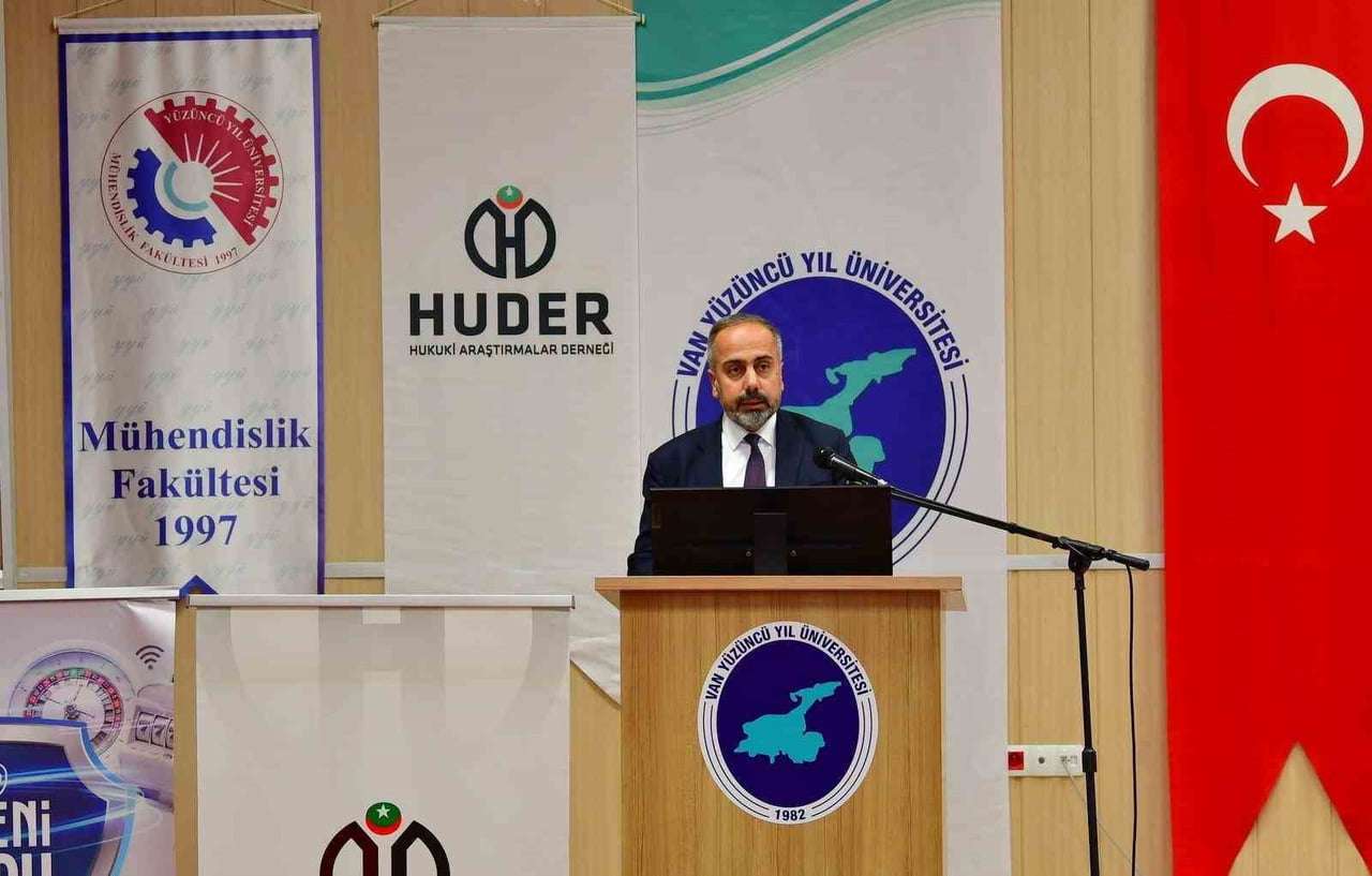 ÜNİVERSİTE OLARAK BÖYLESİNE KRİTİK BİR PROJEYE EV SAHİPLİĞİ YAPMAKTAN MEMNUNİYET DUYDUKLARINI...