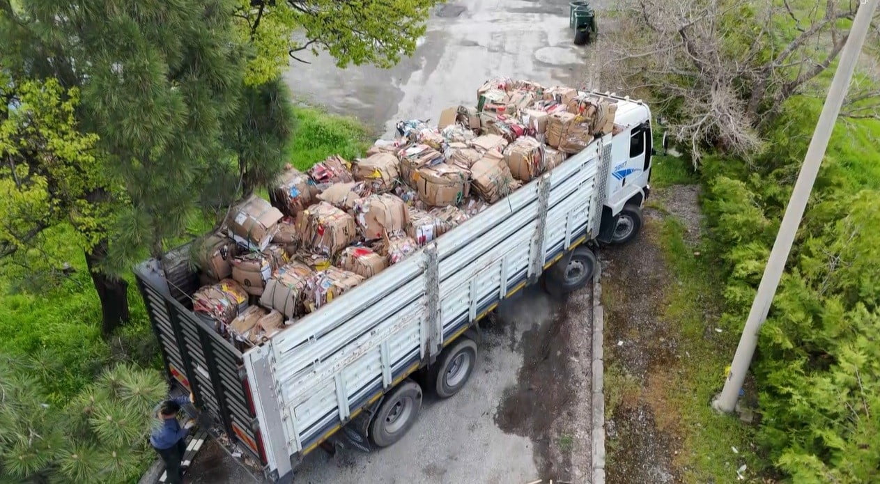 ÜNİVERSİTEDE 76 TON ATIK EKONOMİYE KAZANDIRILDI