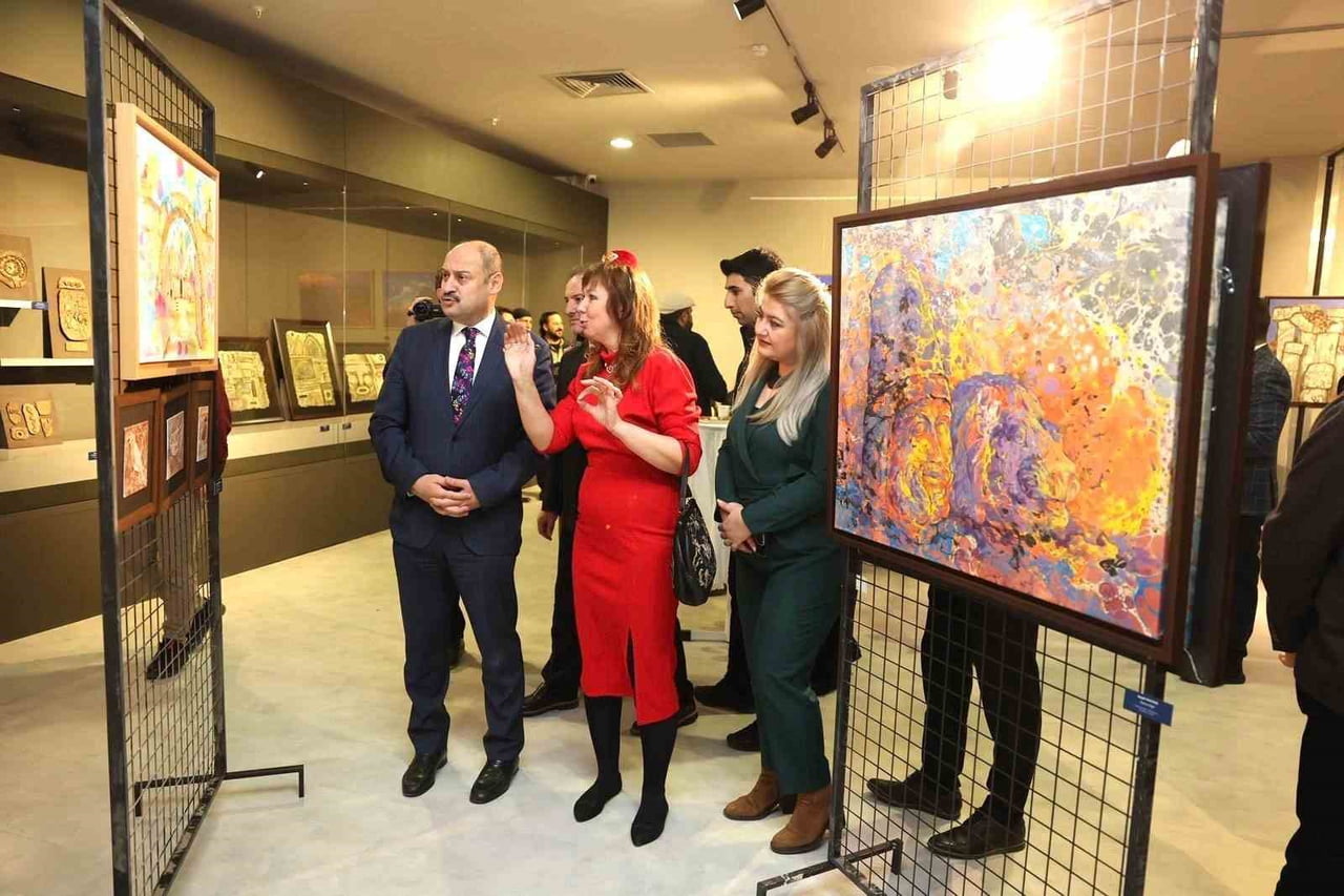 ÜNLÜ RESSAMLAR NEMRUT’UN TANITIMI İÇİN DÜNYA ÇAPINDA SERGİLER DÜZENLİYOR