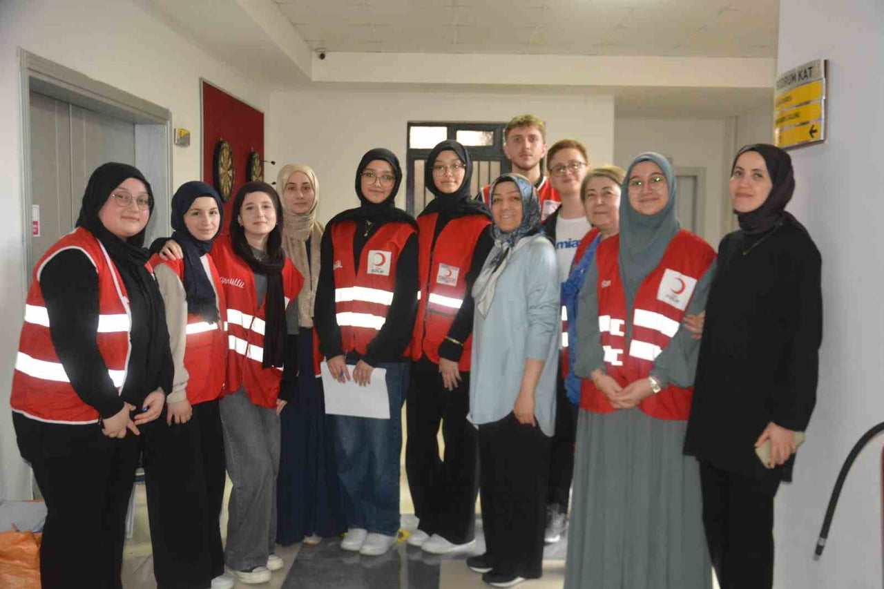 ÜNYE ANADOLU İMAM HATİP LİSESİ KIZILAY KULÜBÜ
