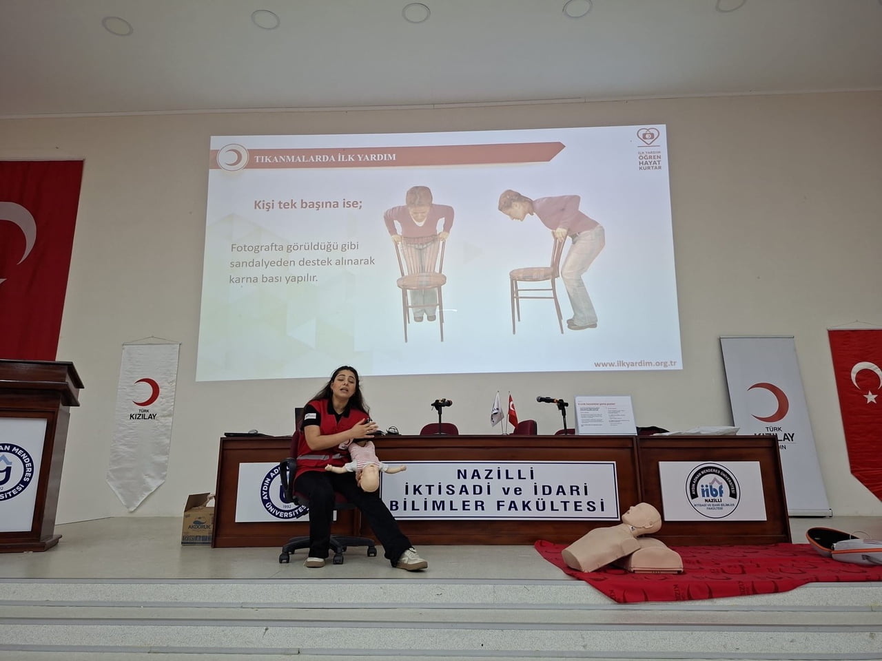 ÜRK KIZILAY AYDIN İL BAŞKANLIĞI TARAFINDAN AYDIN ADNAN MENDERES ÜNİVERSİTESİ NAZİLLİ İKTİSADİ VE...