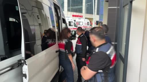 Uyuşturucu soruşturmasında gözaltına alınan ünlüler sağlık kontrolünden geçti