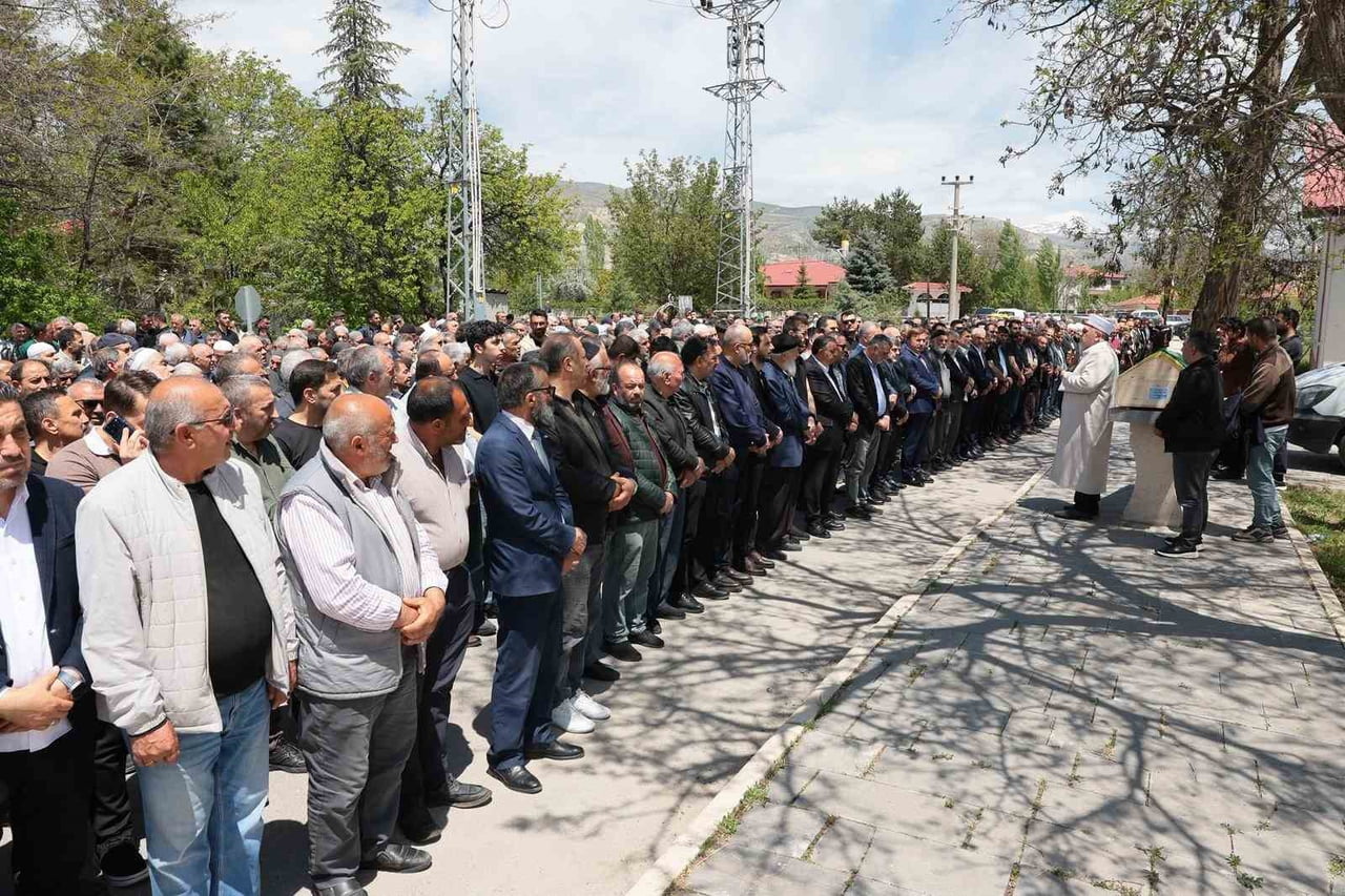 VALİ HAMZA AYDOĞDU, İSTANBUL İL KÜLTÜR VE TURİZM MÜDÜRÜ HÜSEYİN KESKİN’İN BABASI MERHUM SÜLEYMAN...