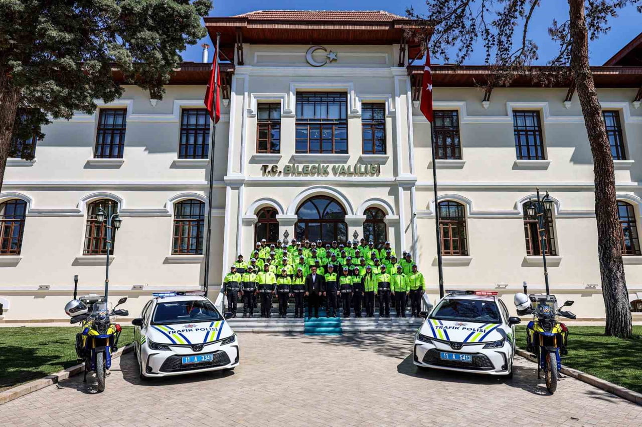 VALİ SÖZER TRAFİK PERSONELİNİ MAKAMINDA AĞIRLADI