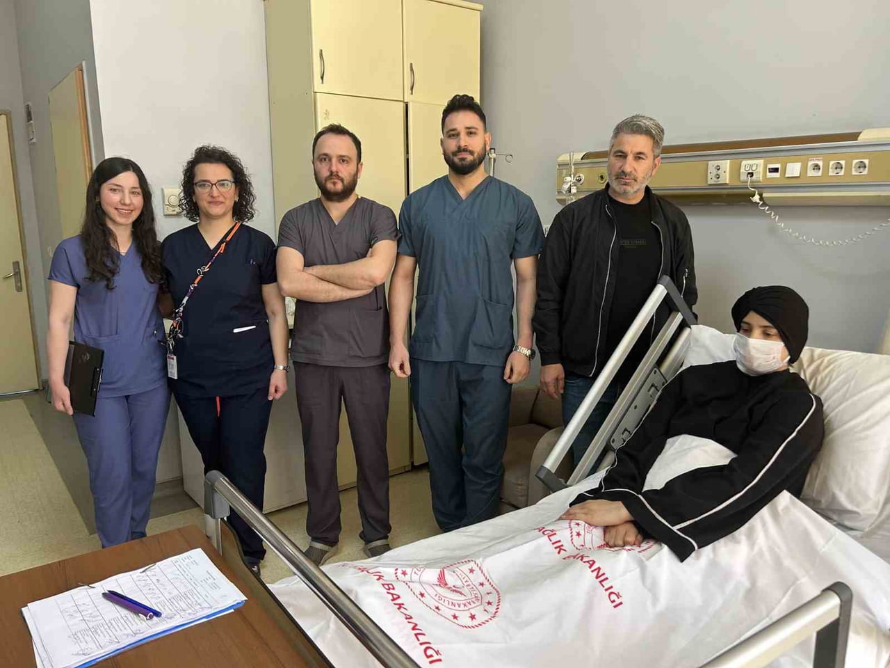 VAN EĞİTİM VE ARAŞTIRMA HASTANESİNE GÖRME KAYBI ŞİKAYETİYLE BAŞVURAN 35 HAFTALIK GEBE HASTA, AYNI...