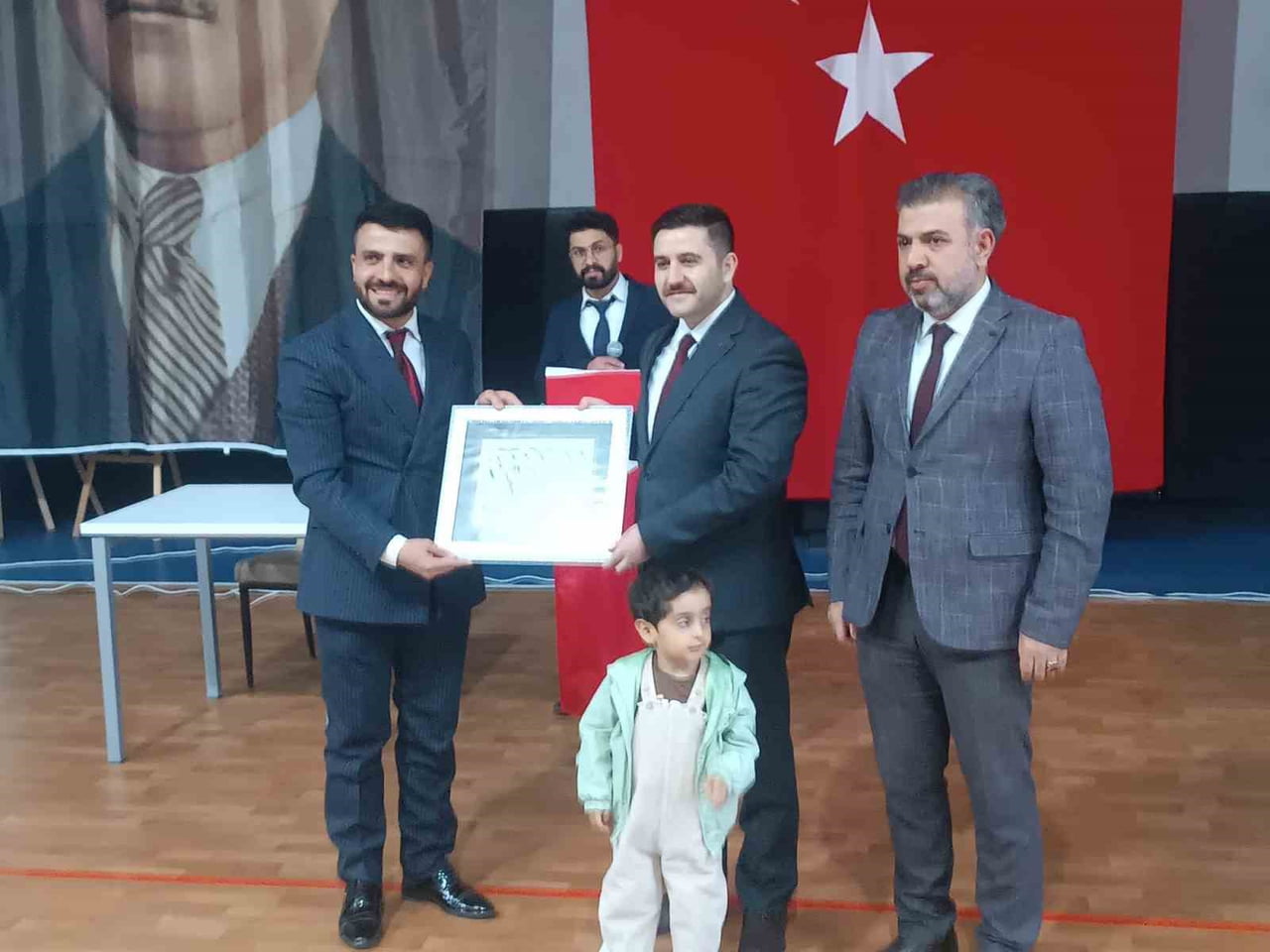 VAN’IN ÖZALP İLÇESİNDE DÜZENLENEN "RAMAZANLA ÖĞRENİYORUM" PROJESİ KAPSAMINDA İLMİHAL, SİYER VE...