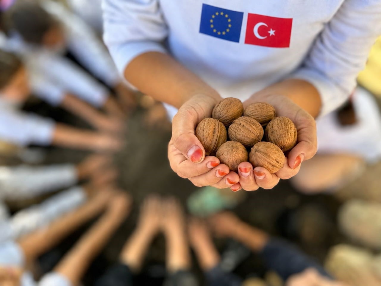 VAN TİCARET VE SANAYİ ODASI (VAN TSO) AVRUPA BİRLİĞİ (AB) BİLGİ MERKEZİ TARAFINDAN ÇOCUKLARIN...