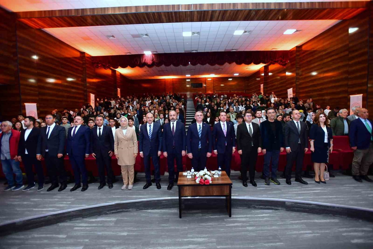 VAN VALİLİĞİ HİMAYESİNDE VAN YÜZÜNCÜ YIL ÜNİVERSİTESİ, İL MİLLİ EĞİTİM MÜDÜRLÜĞÜ VE DOĞU ANADOLU...
