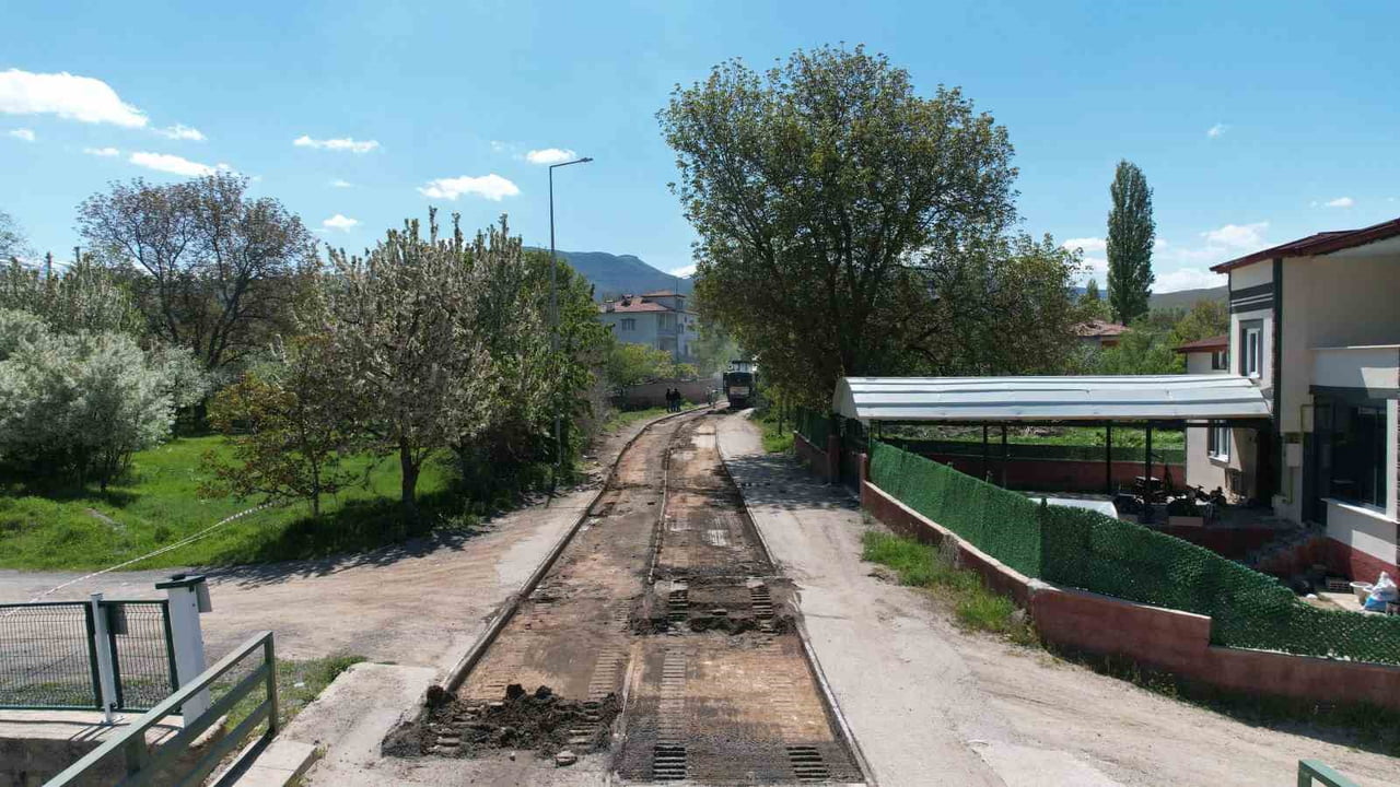YAHYALI BELEDİYESİ TARAFINDAN İSMET MAHALLESİ’NDE YÜRÜTÜLEN ALTYAPI VE ÜSTYAPI ÇALIŞMALARI TÜM...