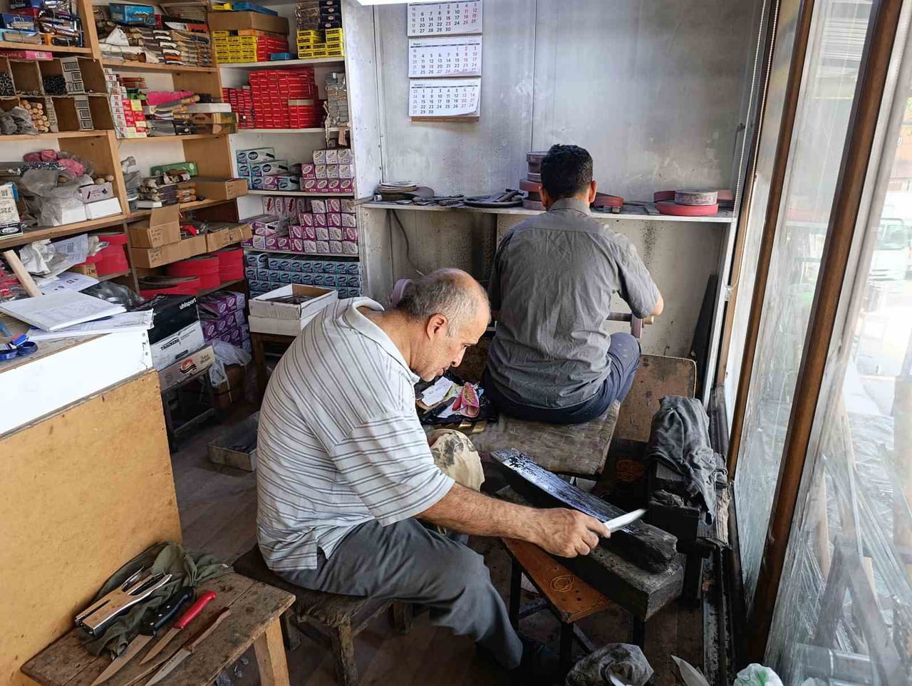YAKLAŞAN KURBAN BAYRAMI ÖNCESİNDE, KAHRAMANMARAŞ'IN TESCİLLİ HARTLAP BIÇAĞI ÇARŞI VE TEZGAHLARDAKİ...