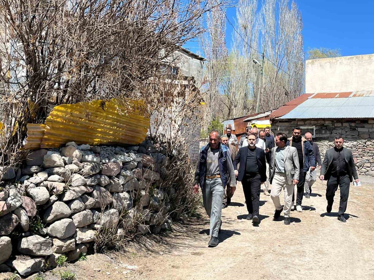 YAKUTİYE BELEDİYE BAŞKANI DR. MAHMUT UÇAR, BELEDİYE EKİPLERİNİN YÜRÜTTÜĞÜ ÇALIŞMALARI YERİNDE...