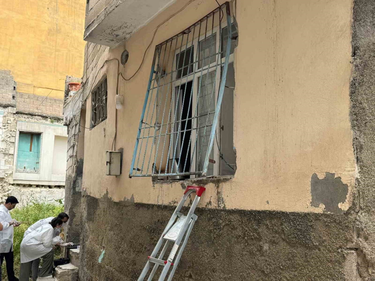 YALNIZ YAŞAYAN KADIN ÖLÜ BULUNDU