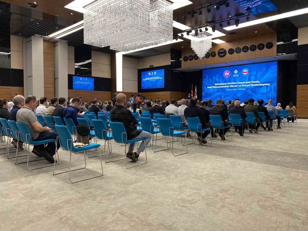 ‘YALNIZLAŞAN KENTTEN DAYANIŞAN KENTE VAKIF MÜESSESESİNİN MİMARİ VE SOSYAL RESTORASYONU’ BAŞLIKLI...