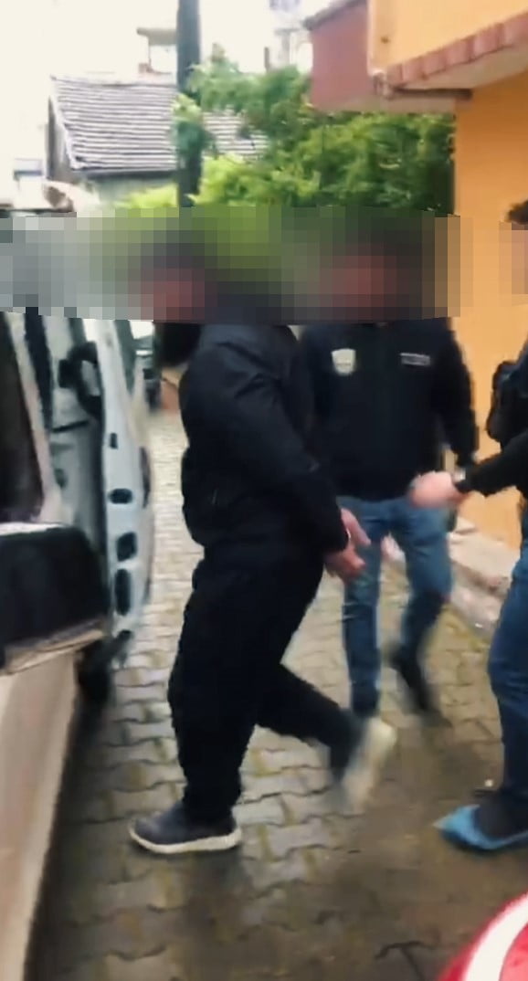 YALOVA’DA DEAŞ TERÖR ÖRGÜTÜNE YÖNELİK DÜZENLENEN OPERASYONDA GÖZALTINA ALINAAN 5 ŞÜPHELİDEN 2’Sİ...