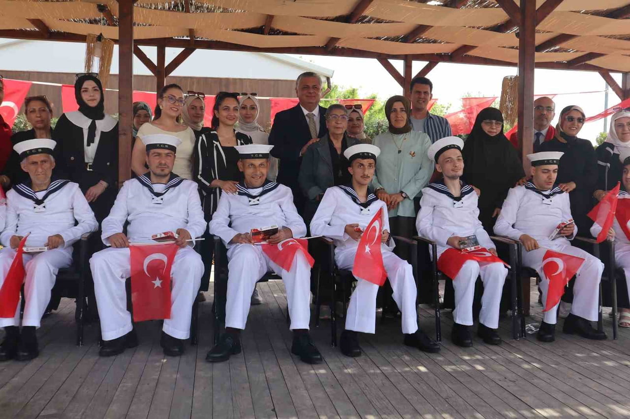 YALOVA’DA YARIN BİR GÜNLÜK VATANİ GÖREVİNİ YAPACAK ENGELLİ GENÇLER İÇİN KINA EĞLENCESİ...