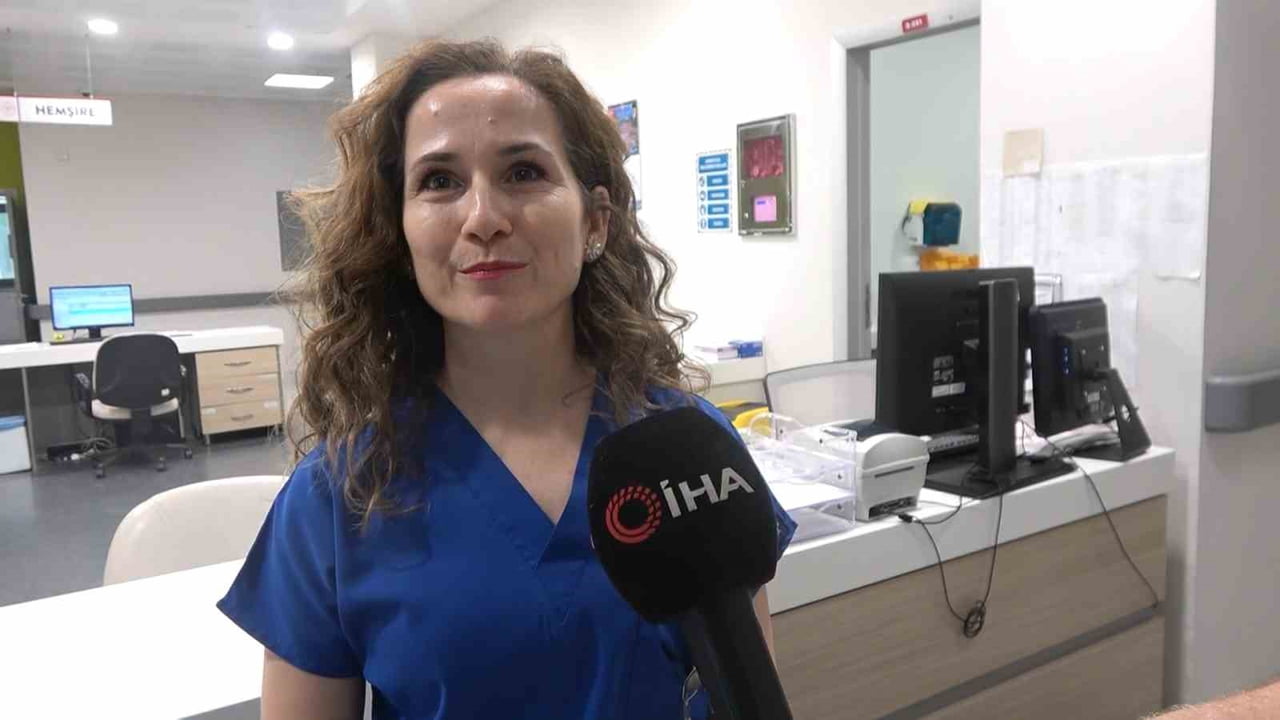 YALOVA EĞİTİM VE ARAŞTIRMA HASTANESİ’NDE GÖREVLİ HEMŞİRE SIDIKA KARABIYIK, 14 YAŞINDA SAĞLIK...