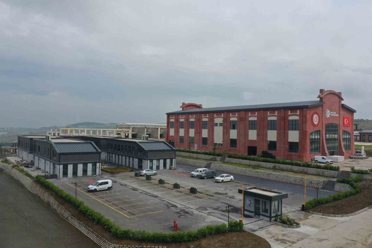YALOVA MAKİNE İHTİSAS ORGANİZE SANAYİ BÖLGESİ İÇERİSİNDE FAALİYET GÖSTEREN YALOVA TEKNOPARK...
