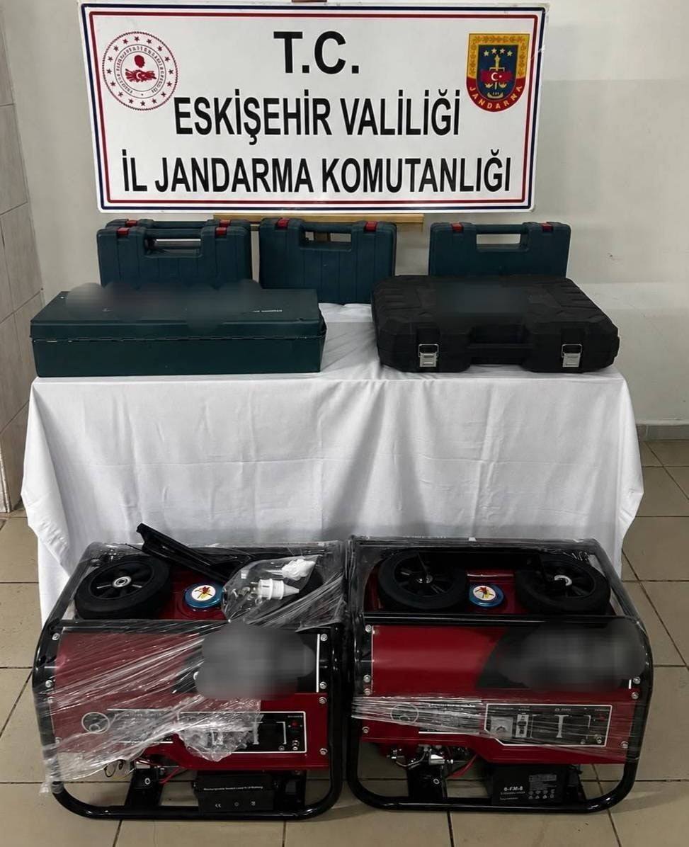 YAPILAN ARAMADA, FATURASIZ 2 ADET JENERATÖR, 1 ADET HİLTİ SETİ, 4 ADET ELEKTRİKLİ DARBELİ MATKAP...