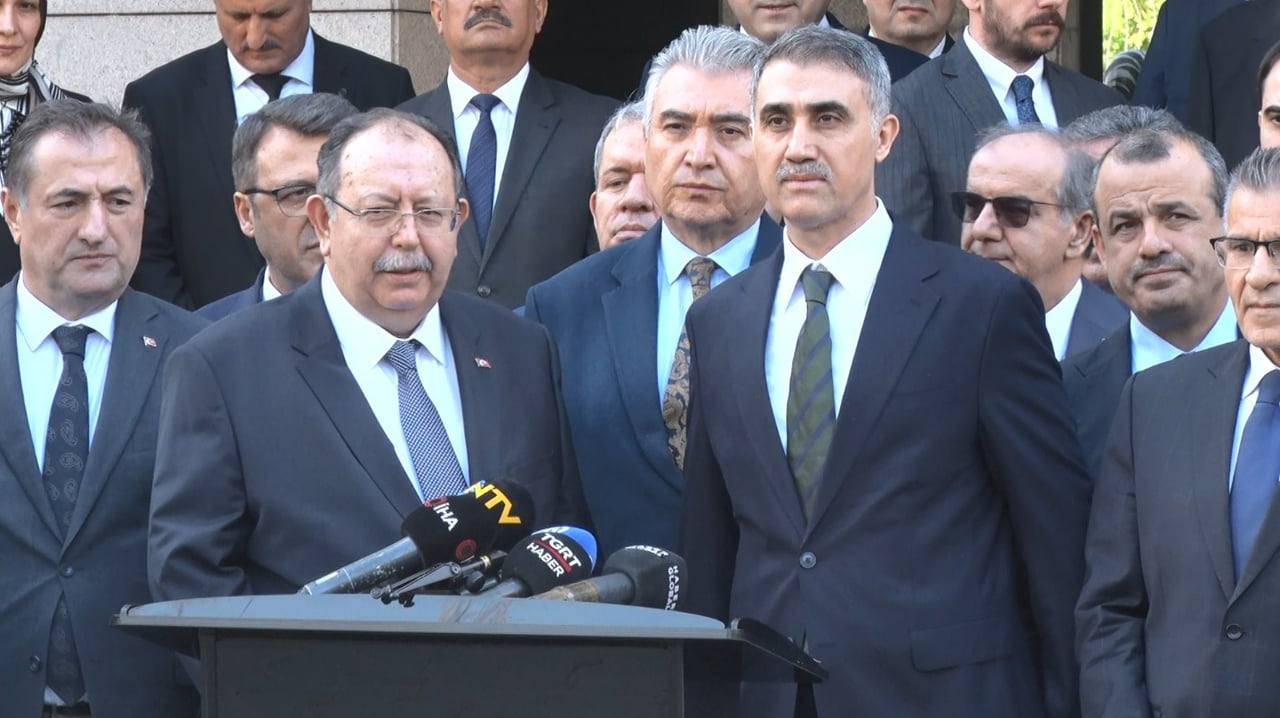 YAPILAN SEÇİM İLE YÜKSEK SEÇİM KURULU (YSK) BAŞKANLIĞI'NA SERDAR MUTTA SEÇİLDİ.