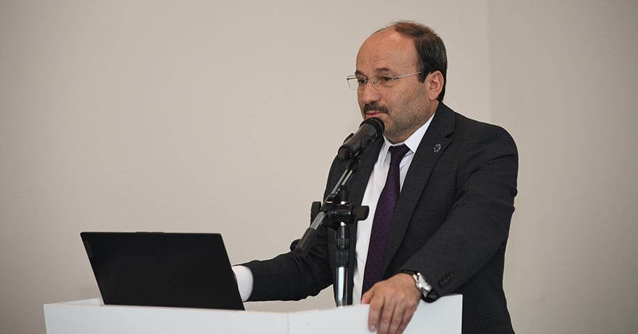 YAŞAM MERKEZİ’NDE DÜZENLENEN PROGRAMA ETÜ REKTÖRÜ PROF. DR. BÜLENT ÇAKMAK, AKADEMİSYENLER, KURUM...