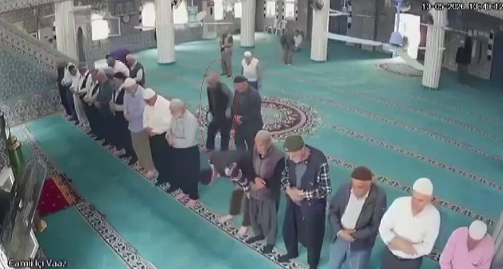 YAŞANANLAR CAMİNİN GÜVENLİK KAMERASINA YANSIDI.