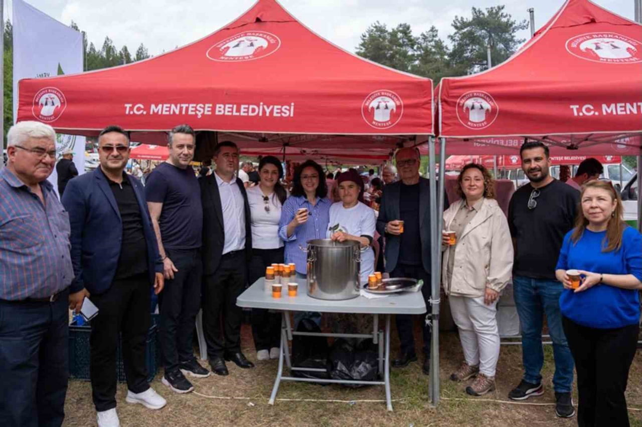 YEMİŞENDERE’DE 1. KUZUGÖBEĞİ FESTİVALİ  DÜZENLENDİ