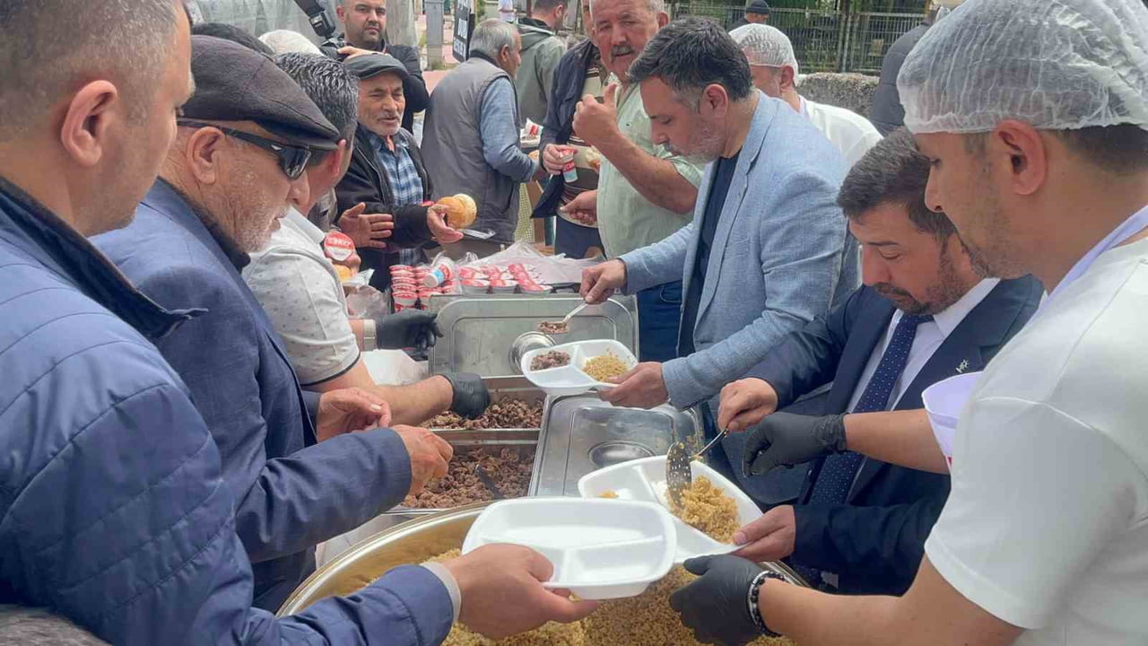 YERKÖY BELEDİYESİ TARAFINDAN DÜZENLENEN "BİÇERDÖVER UĞURLAMA TÖRENİ" DÜZENLENDİ