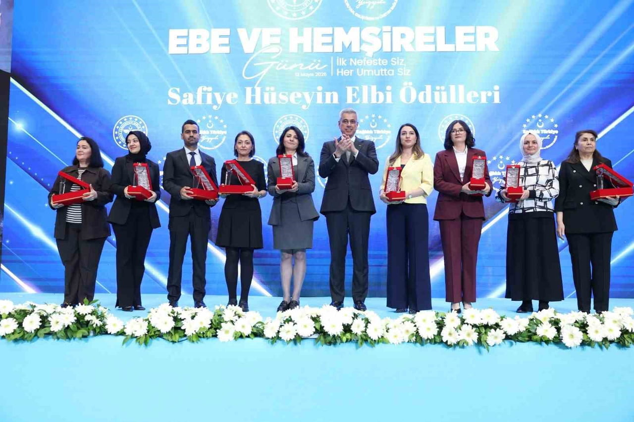YILIN HEMŞİRELERİ ÖDÜLLENDİRİLDİ