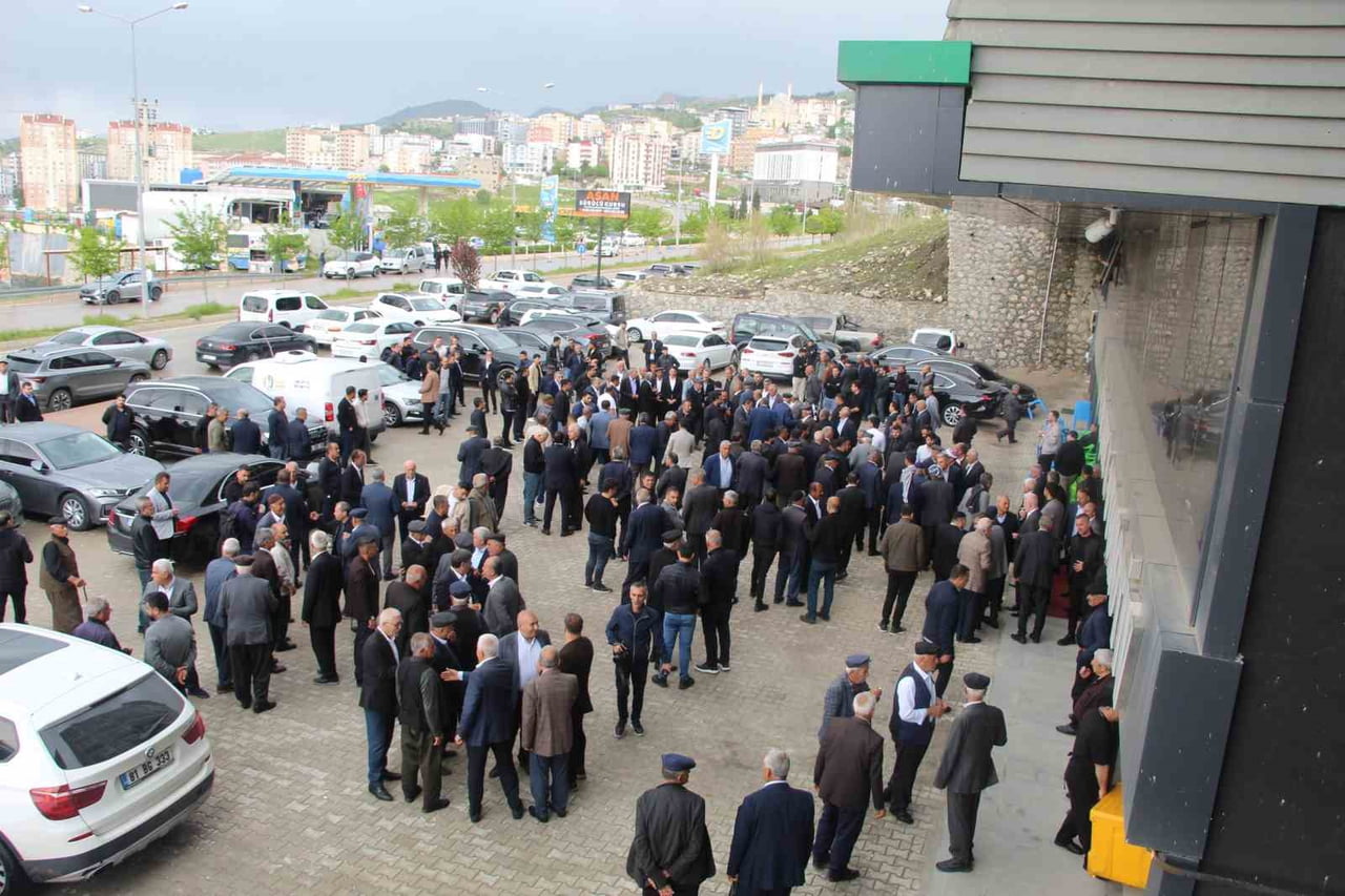 YORGA VE KATAR AİLELERİ, KANAAT ÖNDERLERİ VE SİYASİLERİN GİRİŞİMİYLE BARIŞTI.