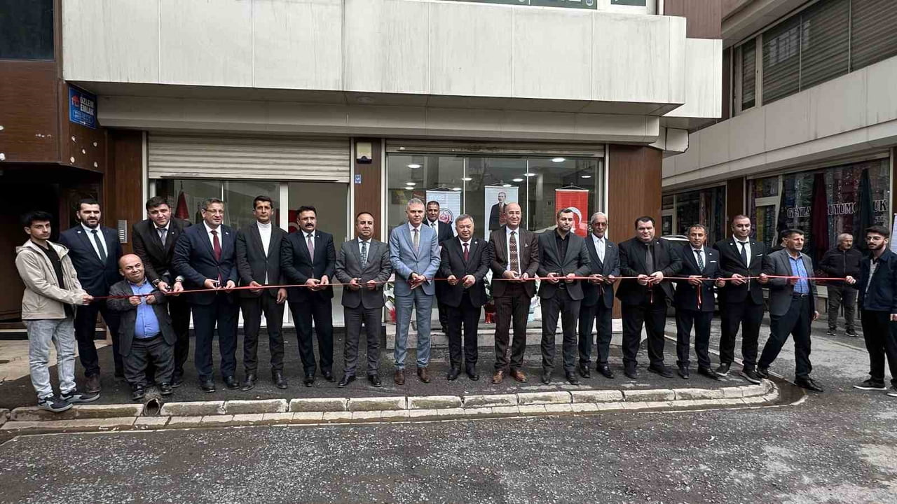 YÜKSEKOVA İLÇESİNDE DEVLET MEMURLARI KONFEDERASYONU’NA BAĞLI ŞEHİT VE GAZİ KOMİSYONU HİZMET OFİSİ...