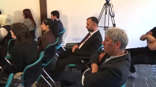 Yunus Emre Enstitüsü’nde karikatürist Salih Memecan rüzgarı esiyor