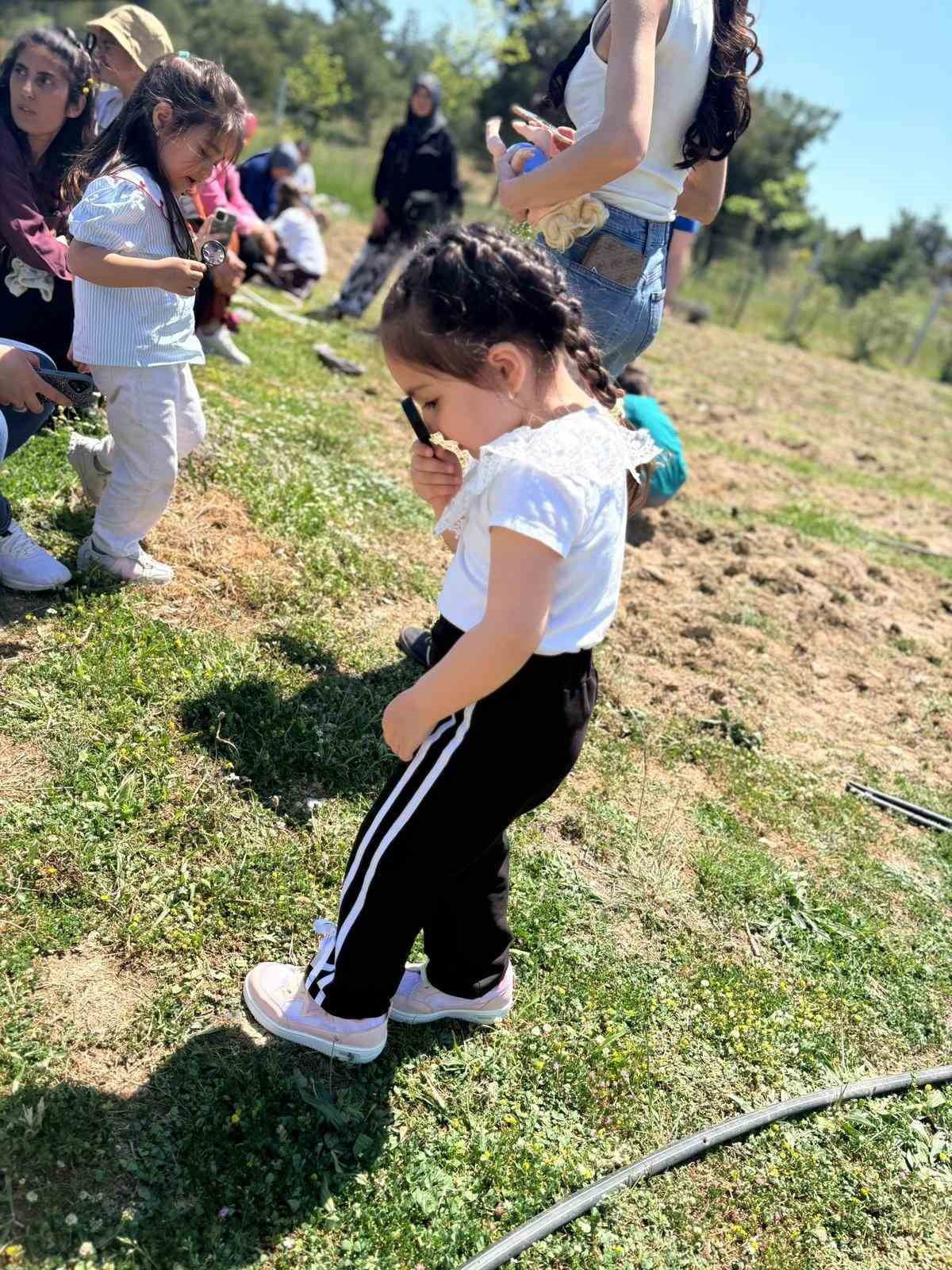 YUNUSEMRE BELEDİYESİ BÜNYESİNDE EĞİTİM GÖREN MİNİKLER, ORTAKÖY'DE DÜZENLENEN KAHVALTI ETKİNLİĞİ VE...