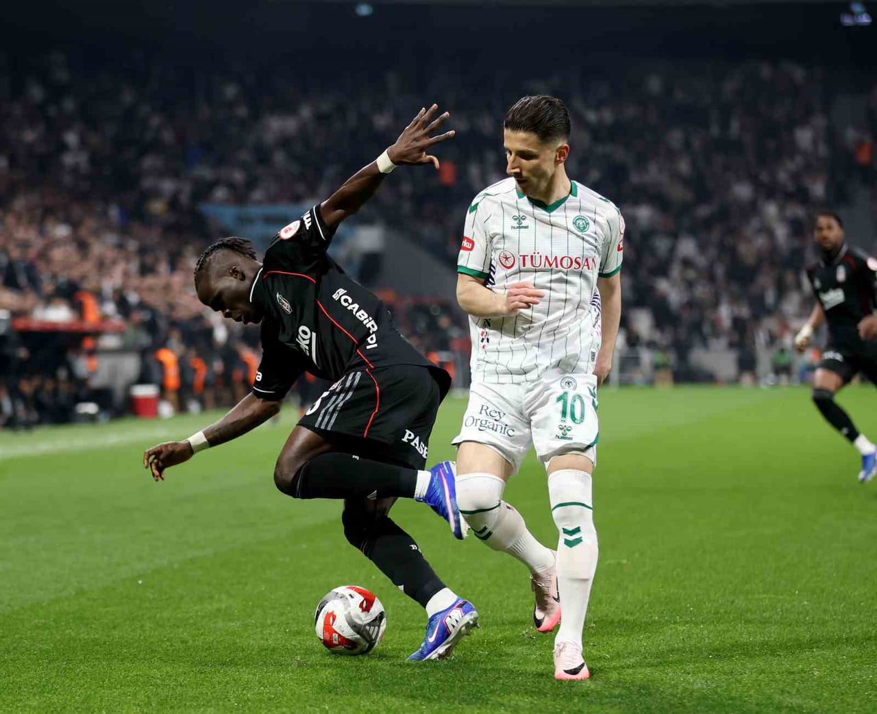 ZİRAAT TÜRKİYE KUPASI YARI FİNAL MAÇINDA BEŞİKTAŞ İLE KONYASPOR KARŞILAŞIYOR. MÜSABAKADA 15 DAKİKA...