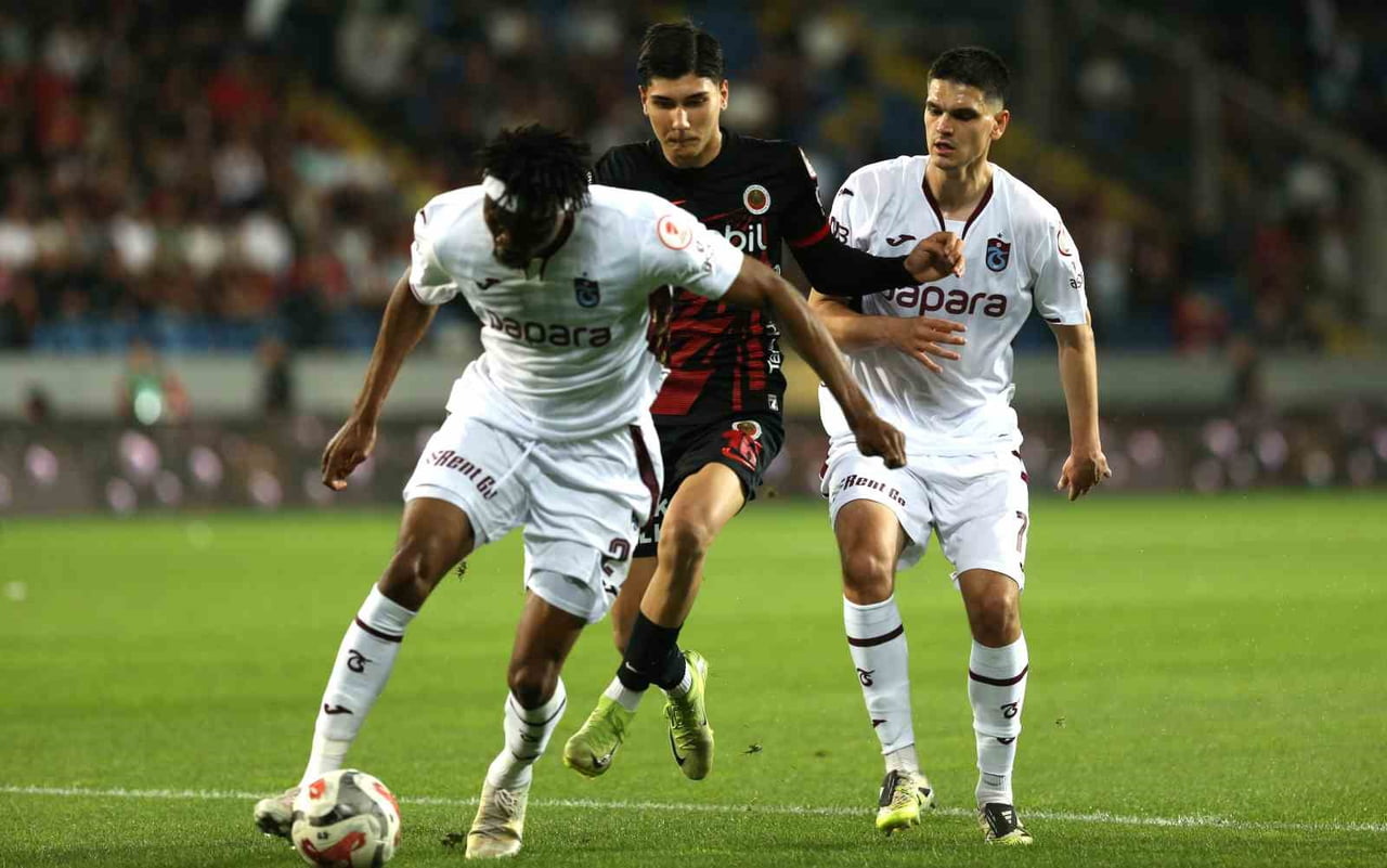 ZİRAAT TÜRKİYE KUPASI YARI FİNALİNDE GENÇLERBİRLİĞİ, SAHASINDA AĞIRLADIĞI TRABZONSPOR'A 2-1 MAĞLUP...