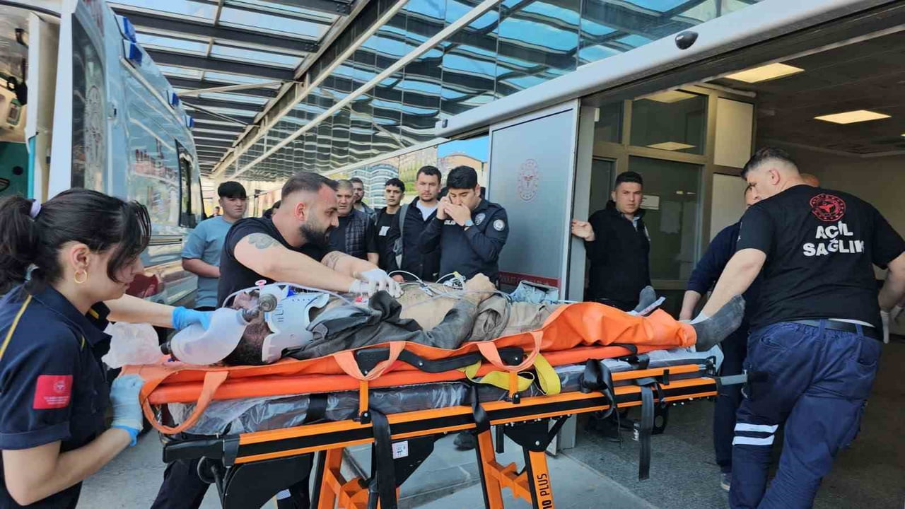 ZONGULDAK'IN DİLAVER MAHALLESİ’NDEKİ RUHSATSIZ MADEN OCAĞINDA MEYDANA GELEN GÖÇÜKTE HAYATINI...