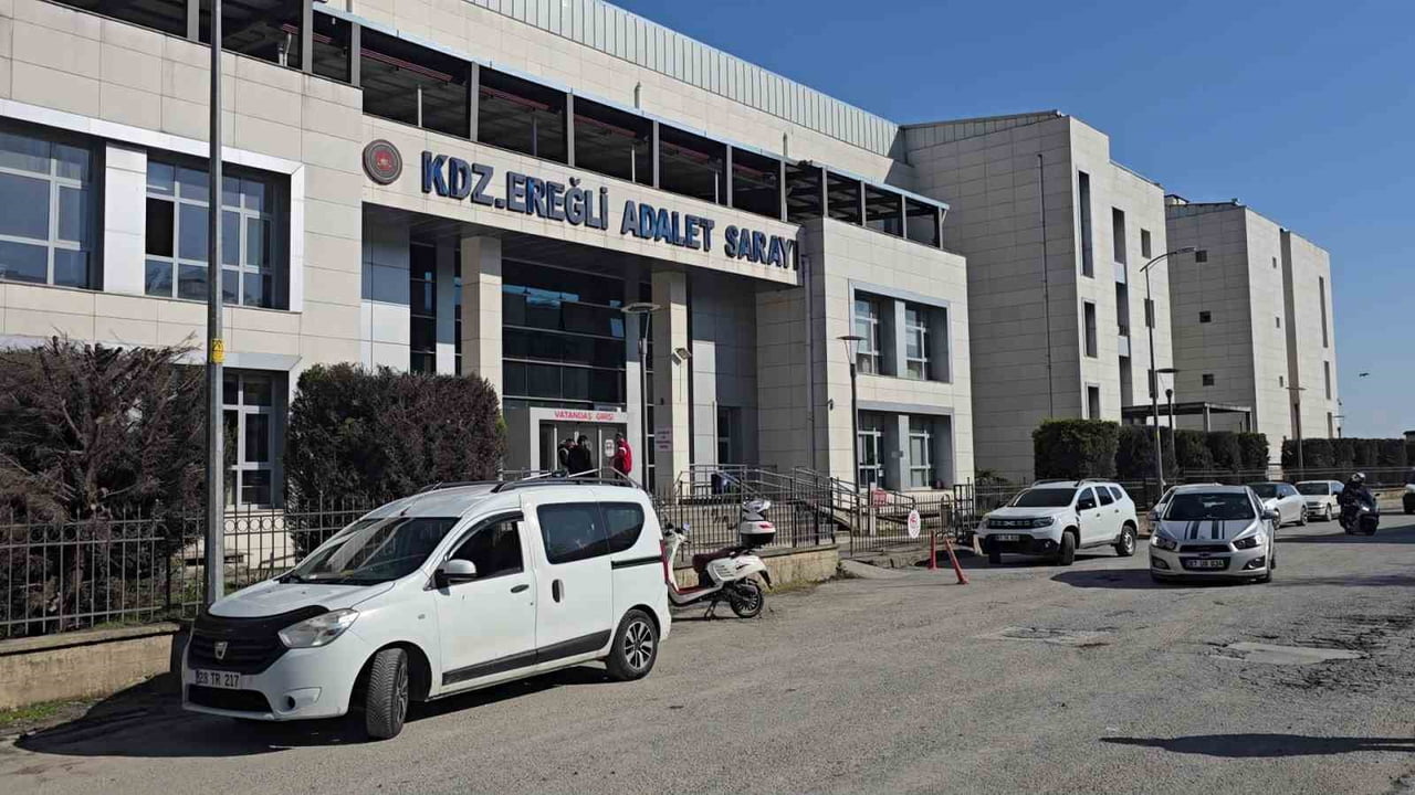ZONGULDAK'TA 13 YAŞINDAKİ YEĞENİNE CİNSEL TACİZ SUÇLAMASIYLA YARGILANAN H.K., MAHKEMECE 15 YIL 7...