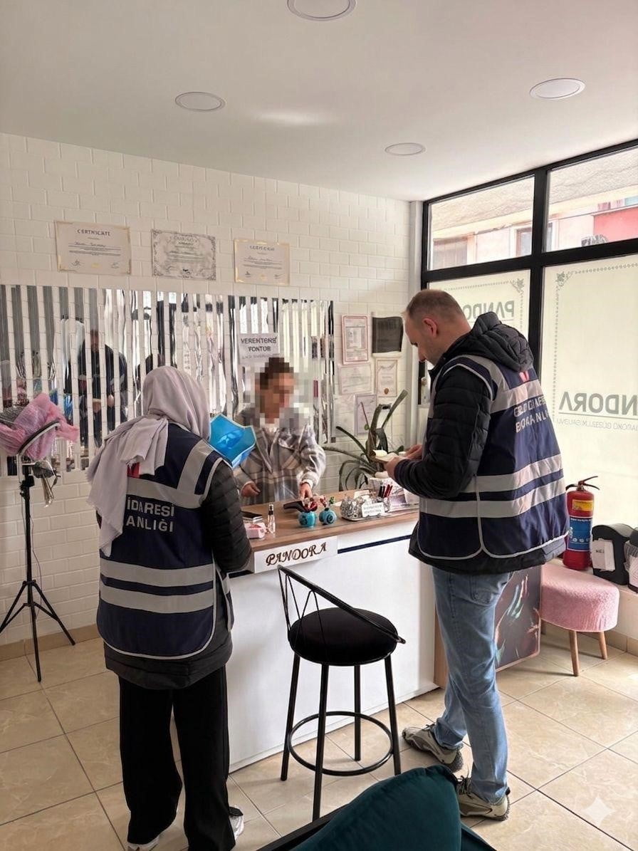 ZONGULDAK'TA KUAFÖR VE GÜZELLİK SALONLARI DENETLENDİ