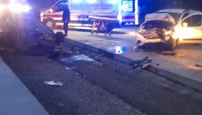 ZONGULDAK-BARTIN KARAYOLU’NDA KAZA: 3 YARALI