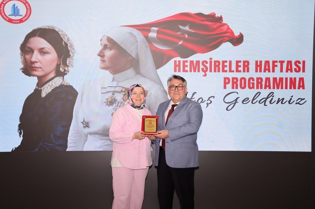 ZONGULDAK BÜLENT ECEVİT ÜNİVERSİTESİ (BEUN) HASTANESİNDE “12-18 MAYIS HEMŞİRELİK HAFTASI”...