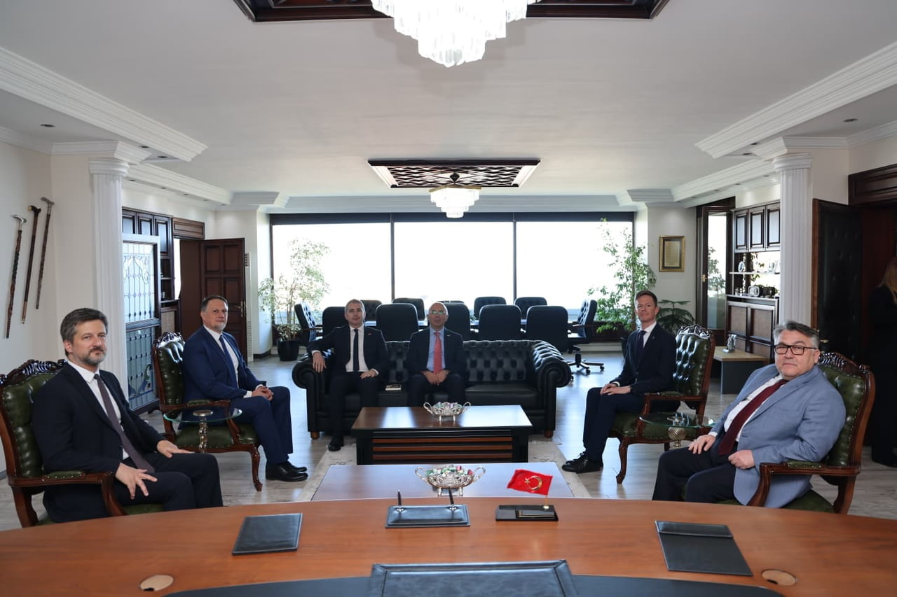 ZONGULDAK BÜLENT ECEVİT ÜNİVERSİTESİ (BEUN), TÜRKİYE İLE MACARİSTAN ARASINDAKİ KÖKLÜ DOSTLUK VE...