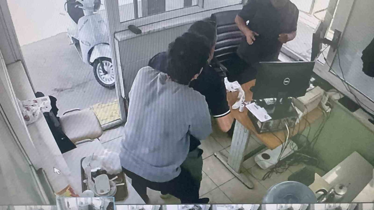 ZONGULDAK’IN ALAPLI İLÇESİNDE BOĞAZINA YİYECEK KAÇAN İŞÇİ, ARKADAŞININ İNTERNETTEN İZLEDİĞİ...