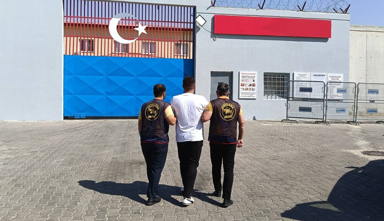 11 YIL KESİNLEŞMİŞ HAPİS CEZASIYLA ARANAN ŞAHIS YAKALANDI